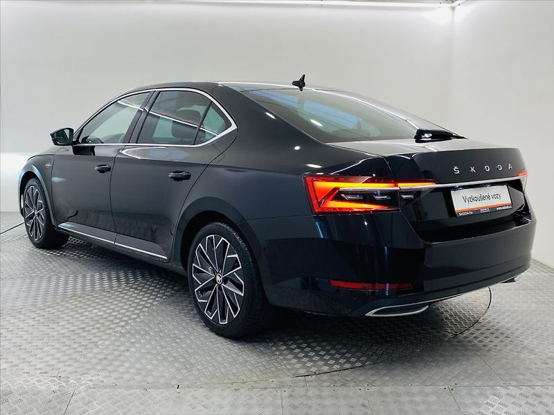 Škoda Superb 2,0 147kW L&K DSG Webasto - fotka 26 z 27