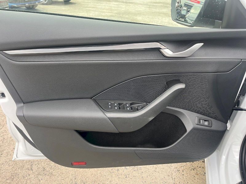 Škoda Octavia (2025) COMBI SPORTLINE 1.5 TSI 110 kW - fotka 20 z 41