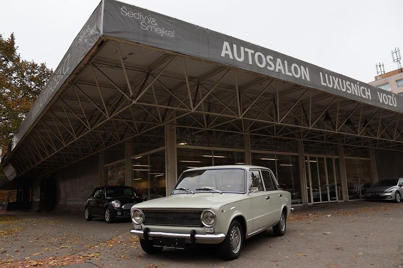 Fiat 124 1974 FIAT 124 SERIE III - fotka 1 z 50