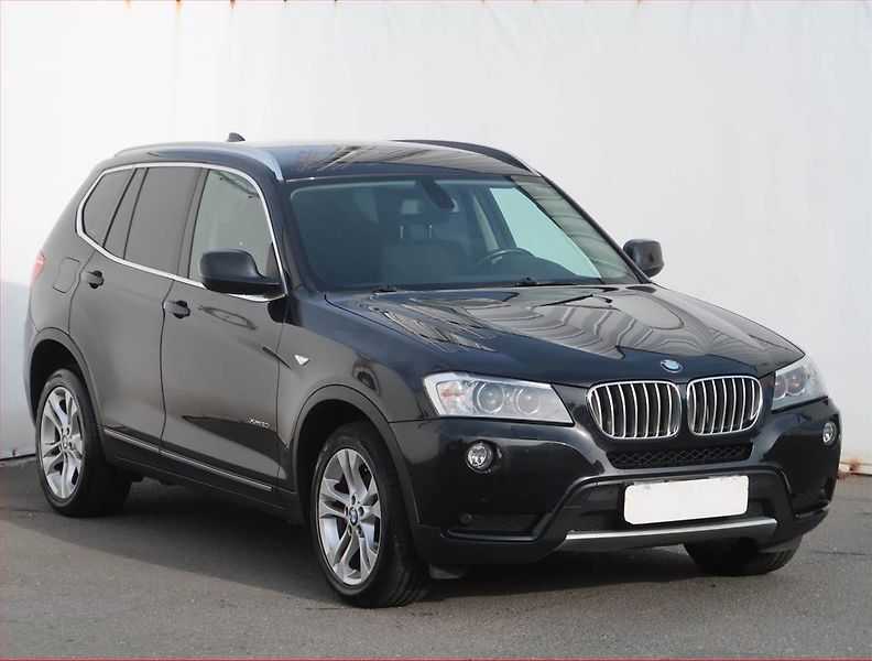 BMW X3 (2011) xDrive20i, 4X4, Automat - fotka 1 z 19