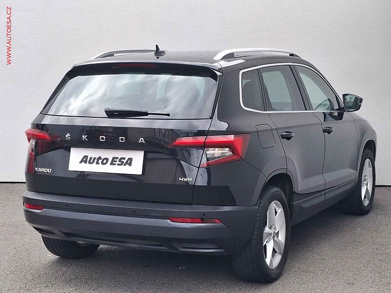 Škoda Karoq (2021) 2.0TDI 4x4, 2.maj,ČR, Style - fotka 4 z 21