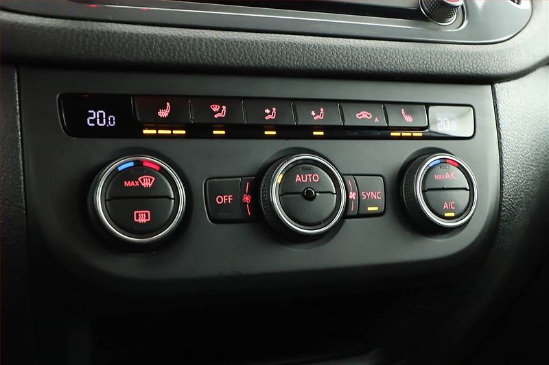 Volkswagen Tiguan (2016) 2.0 TDI, 4X4, Automat - fotka 15 z 19