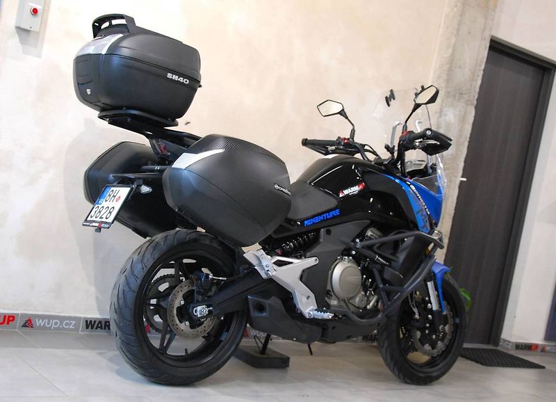 CFMOTO 650 MT (2020) 650MT Premium - hezký stav, pů - fotka 3 z 20