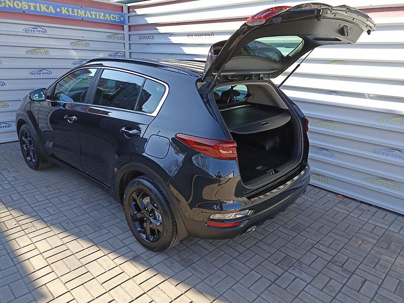 Kia Sportage 1,6CRDi 4x4, AT, Navi, ČR - fotka 34 z 36