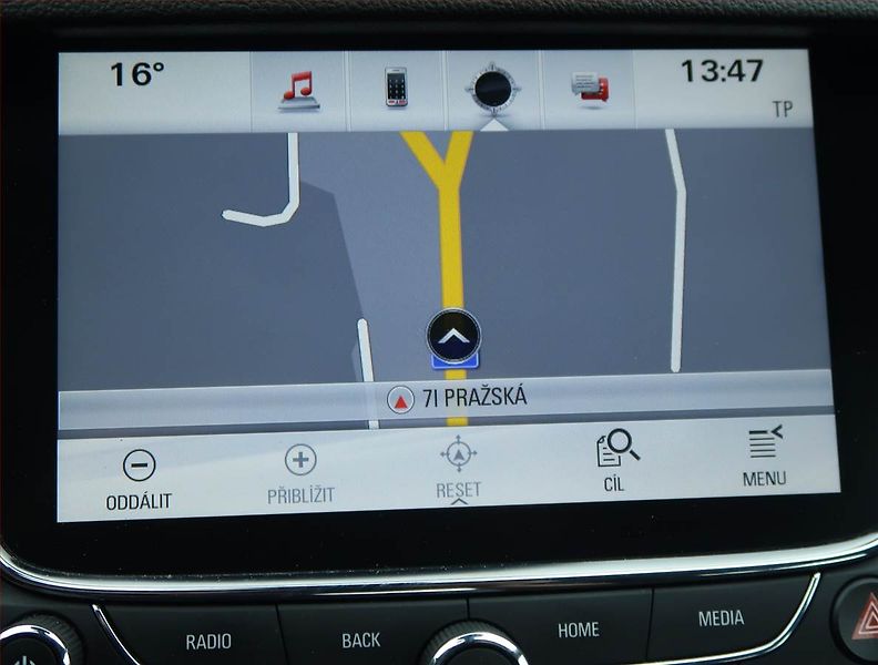 Opel Astra (2019) 1.6 CDTI, Navi, Tempomat - fotka 13 z 16