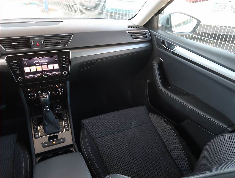 Škoda Kodiaq (2023) 2.0 TDI - fotka 8 z 19