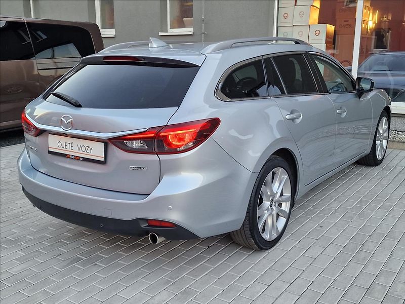 Mazda 6 2.2 Skyactiv-D Revolution TOP - fotka 10 z 50