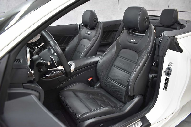 Mercedes-Benz Třídy C C63 AMG V8 BURMESTER*NAPPA*DPH - fotka 14 z 51