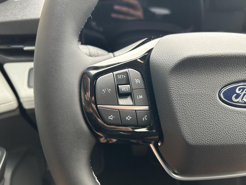 Ford Puma GEN-E 43kWh dojezd 123kW/168 k - fotka 19 z 33