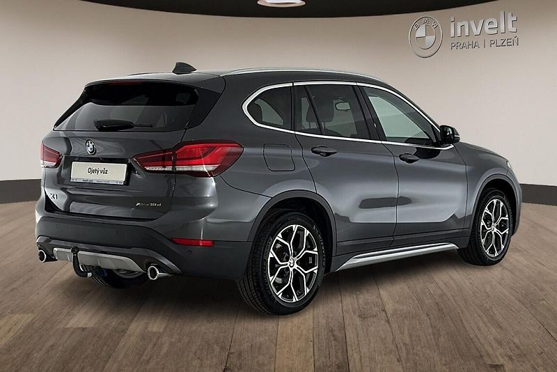 BMW X1 xDrive18d - fotka 3 z 24
