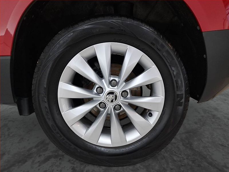 Škoda Karoq (2019) Ambition 2.0 TDI - fotka 14 z 19