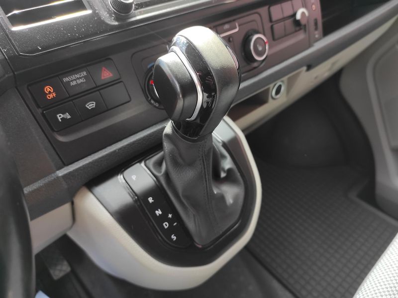 Volkswagen Transporter 2,0TDi DSG,Long,Dílna,2xDveře - fotka 12 z 37