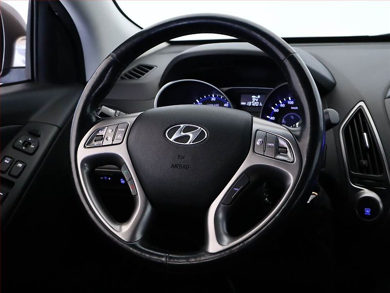 Hyundai ix35 (2014) 2.0 CRDi, 4X4, Serv.kniha - fotka 13 z 16