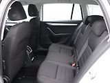 Škoda Octavia 1,6 TDI 85kW CZ Ambition DPH - náhled 14