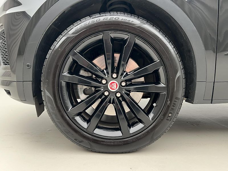 Jaguar E-Pace P200 S AWD AUT CZ - fotka 14 z 46