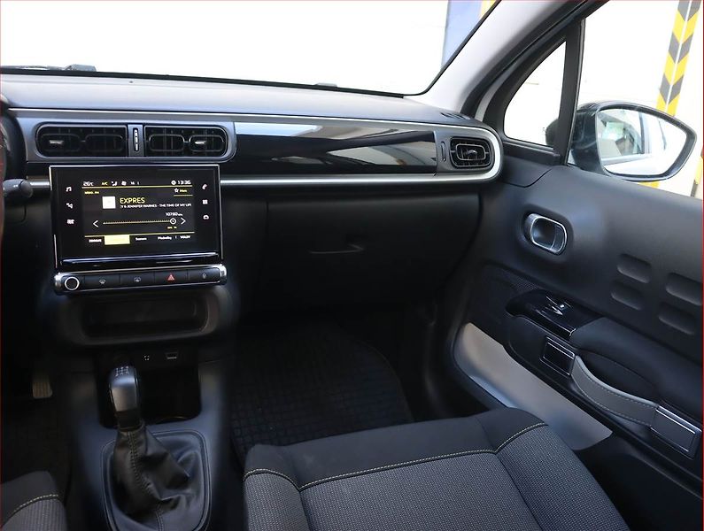 Citroën C3 (2017) 1.2 PureTech, Serv.kniha - fotka 8 z 20