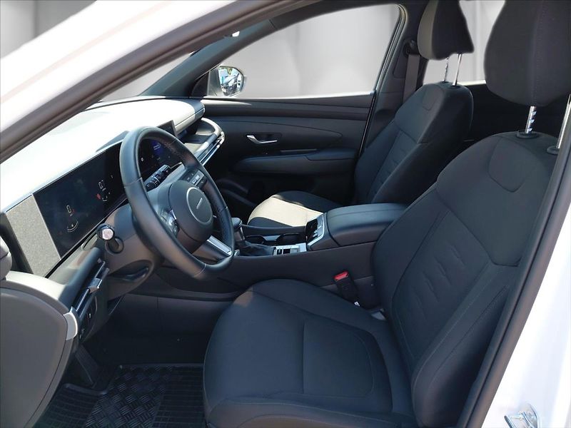 Hyundai Tucson 1,6 T-GDi 110 kW DCT GO! - fotka 13 z 24