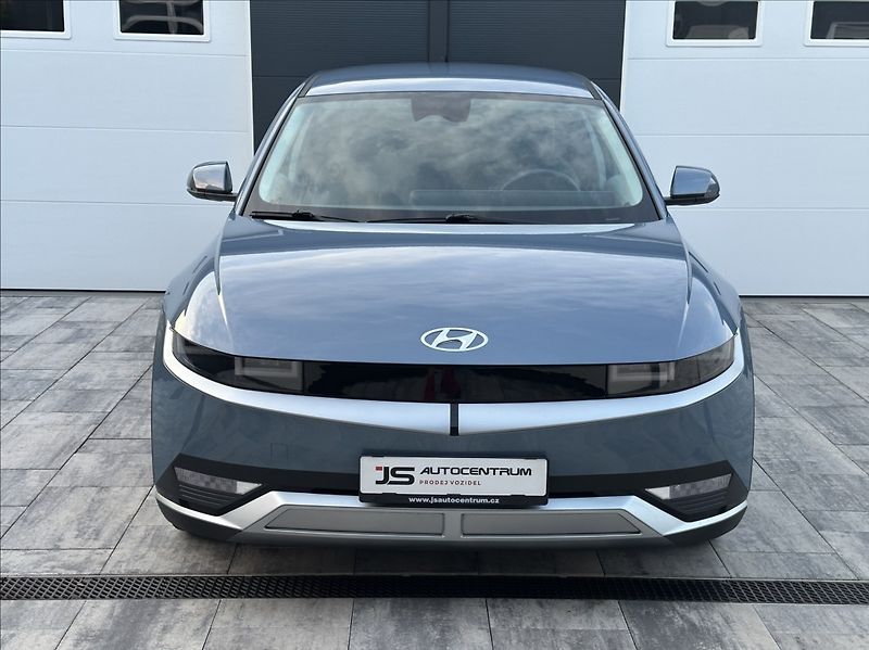 Hyundai Ioniq 5 0,0 170PS  Smart Range A/T - fotka 3 z 58