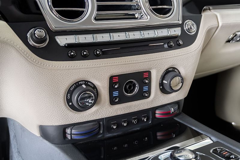 Rolls-Royce Ghost Professional/Ventilace/TopView - fotka 13 z 20