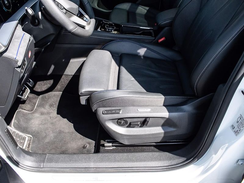 Volkswagen Tayron TSI 195kW 4M R-Line Pano Venti - fotka 10 z 20