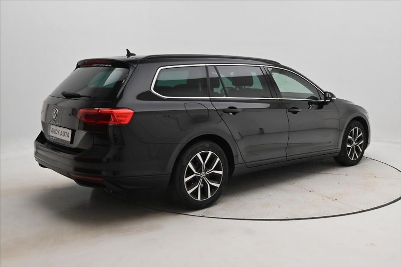 Volkswagen Passat 2,0 TDI 110kW DSG Business Zár - fotka 5 z 27