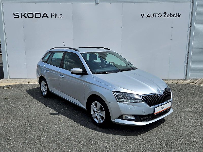 Škoda Fabia (2018) COMBI STYLE 81kW TSI/1.0 M6F - fotka 7 z 25