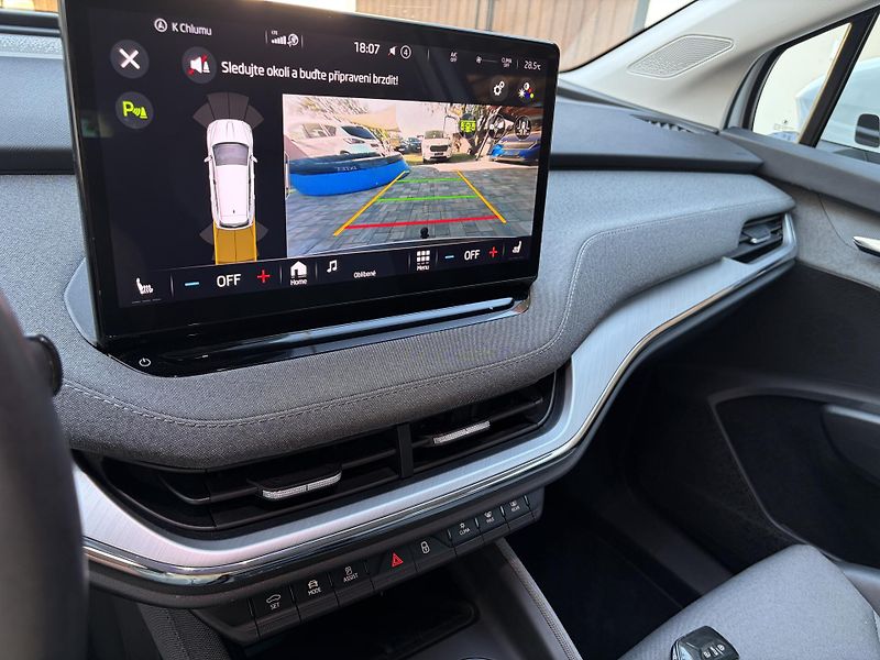 Škoda Enyaq (2023) 80, SOH 95%, tazne, TČ, - fotka 8 z 19