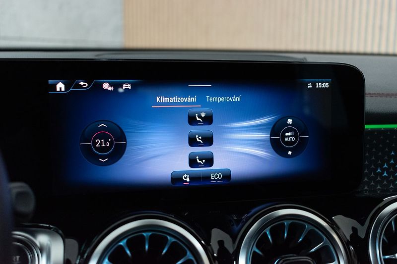 Mercedes-Benz EQB 300 66kWh*4MATIC*AMG*KAMERA*So - fotka 28 z 47