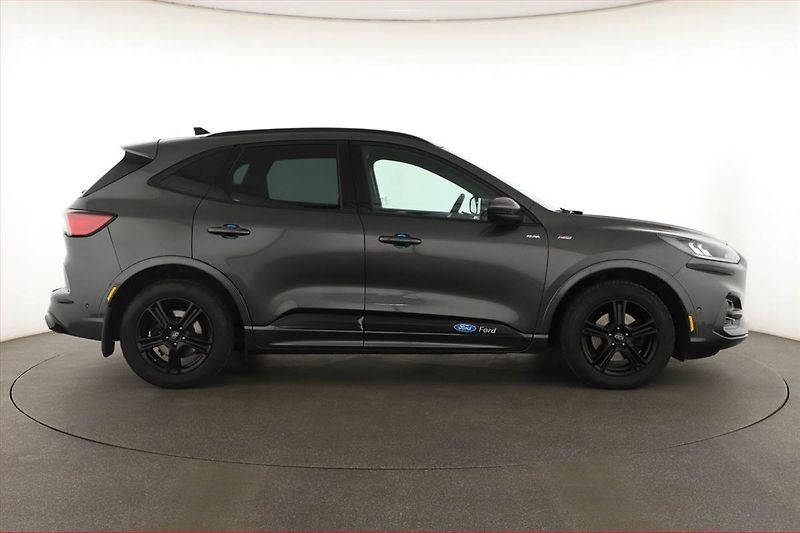 Ford Kuga (2020) ST-Line 2.0 EcoBlue - fotka 6 z 20