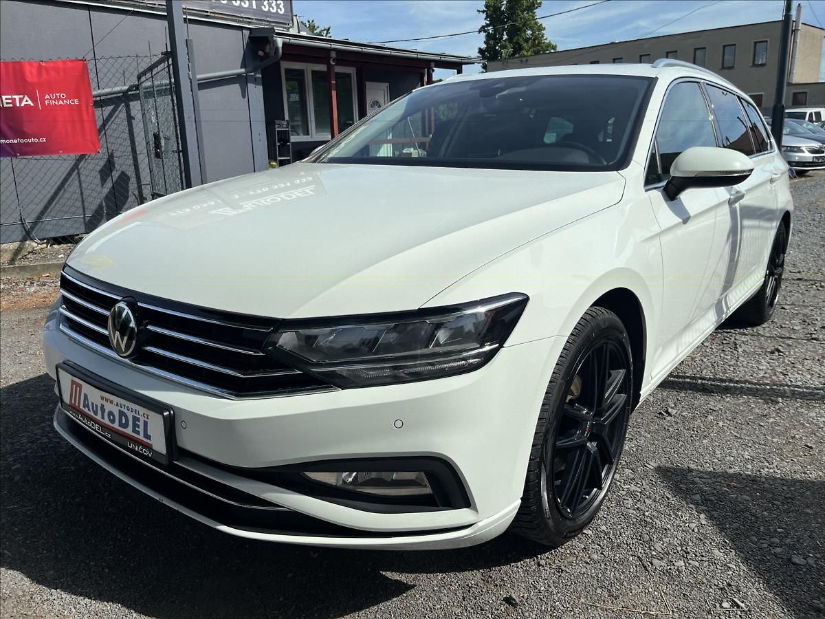 Volkswagen Passat 2,0 TDi DSG DPH  Webasto,Kamer