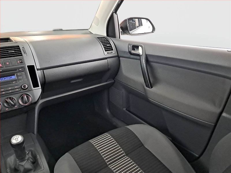 Volkswagen Polo (2009) 1.2 12V, Tempomat - fotka 8 z 16
