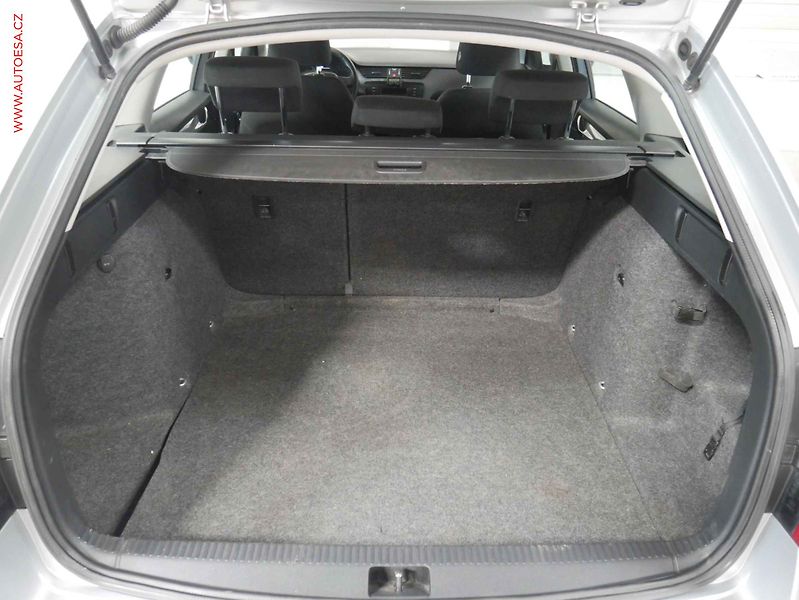 Škoda Octavia (2015) 1.6 TDi, ČR, AC - fotka 7 z 16