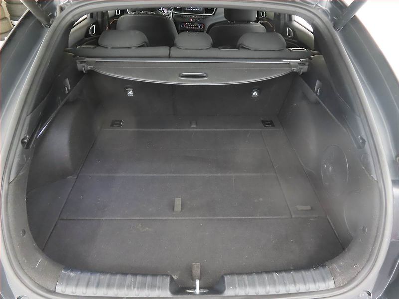 Kia Pro_Ceed (2019) GT-Line 1.4 T-GDI, Serv.kniha - fotka 14 z 15