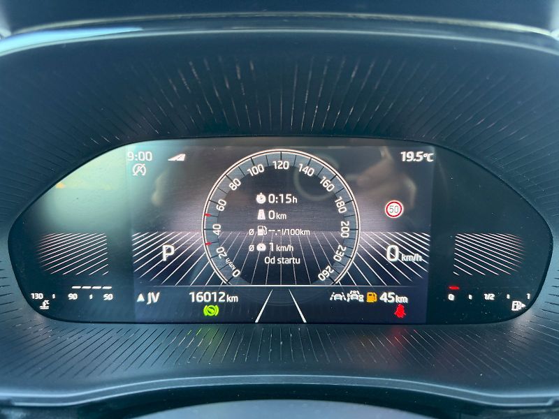 Škoda Fabia (2025) 1.0 TSI 85kW DSG Top Selection - fotka 15 z 35