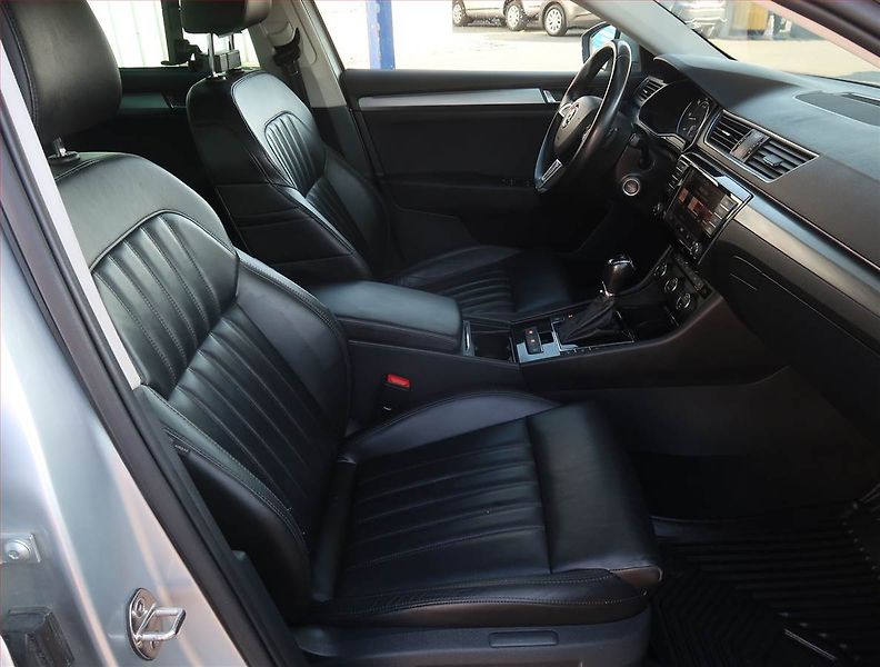Škoda Superb (2016) Style Plus 2.0 TDI, Automat - fotka 9 z 26