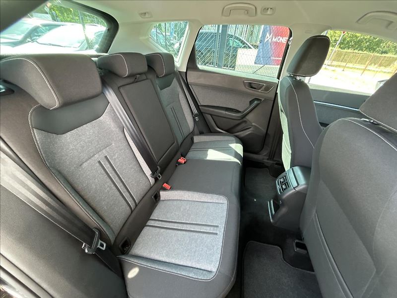 Seat Ateca 1,5 TSi DSG DPH  LED,ALU - fotka 34 z 49
