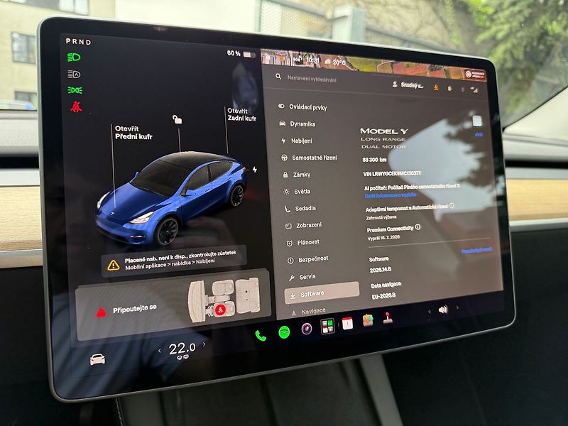 Tesla Model Y Long Range AWD - fotka 26 z 41