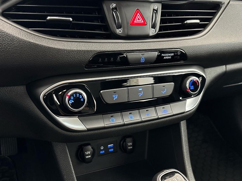 Hyundai i30 Comfort - fotka 19 z 27