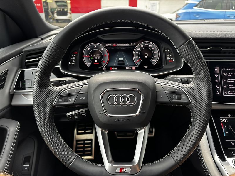 Audi Q8 (2025) 50 3.0 TDI (210 kW) 4WD - fotka 7 z 17