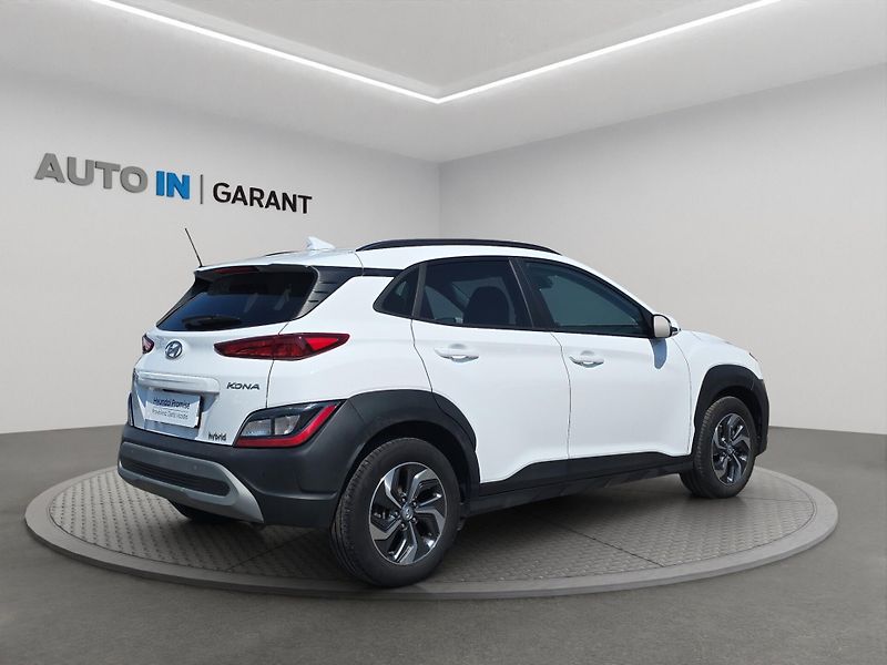 Hyundai Kona (2023) SMART 1.6 GDi HEV 77kW, 1. Maj - fotka 5 z 23