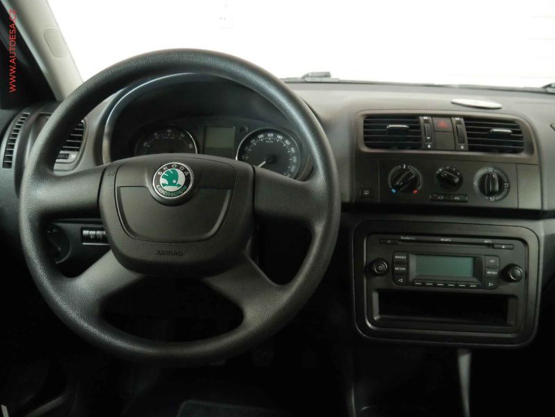 Škoda Fabia (2012) 1.4i, 1.maj,ČR, servis.kniha - fotka 11 z 16