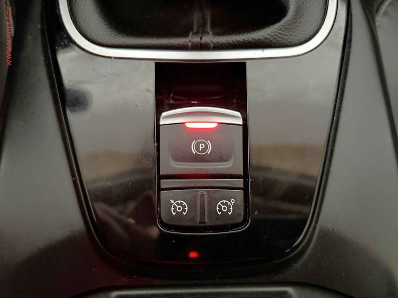 Renault Koleos (2018) 1.6dCi, autoAC, temp - fotka 15 z 15