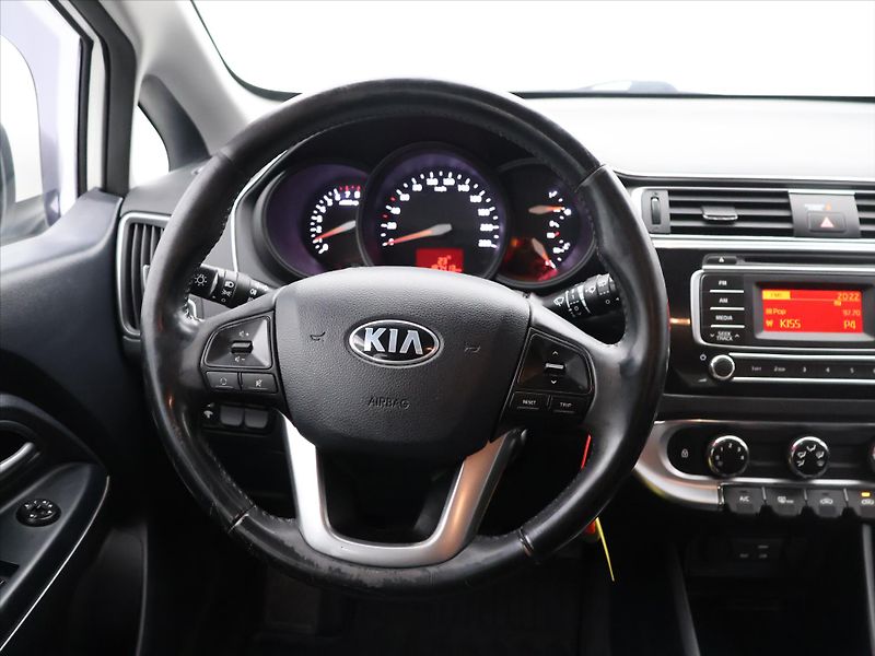 Kia Rio 1,4 CVVT 80kW Anniversary CZ - fotka 18 z 29