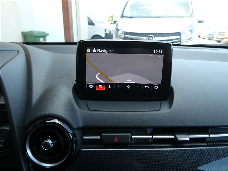 Mazda 2 1,5 Skyactiv 66kW,2xkola,NAVIG - fotka 29 z 59