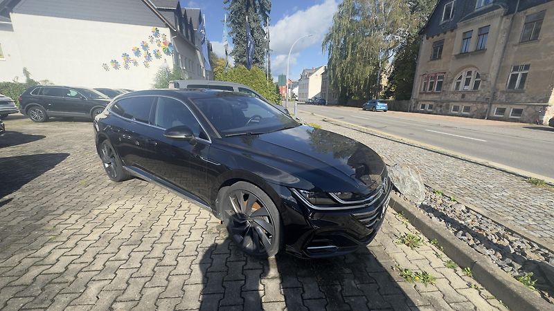 Volkswagen Arteon (2020) 2.0TDI DSG R-Line 4x4  - fotka 3 z 14