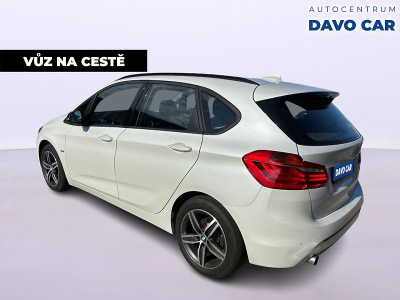 BMW Řada 2 2,0 218da 110kW Sport line CZ - fotka 4 z 34