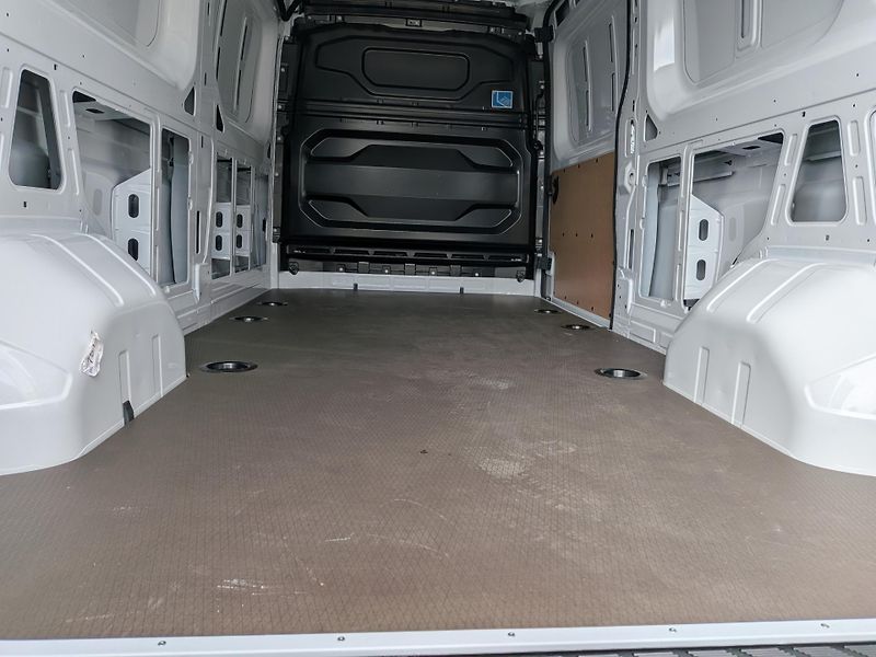 Renault Master (2026) MASTER VAN E-TECH - fotka 8 z 21