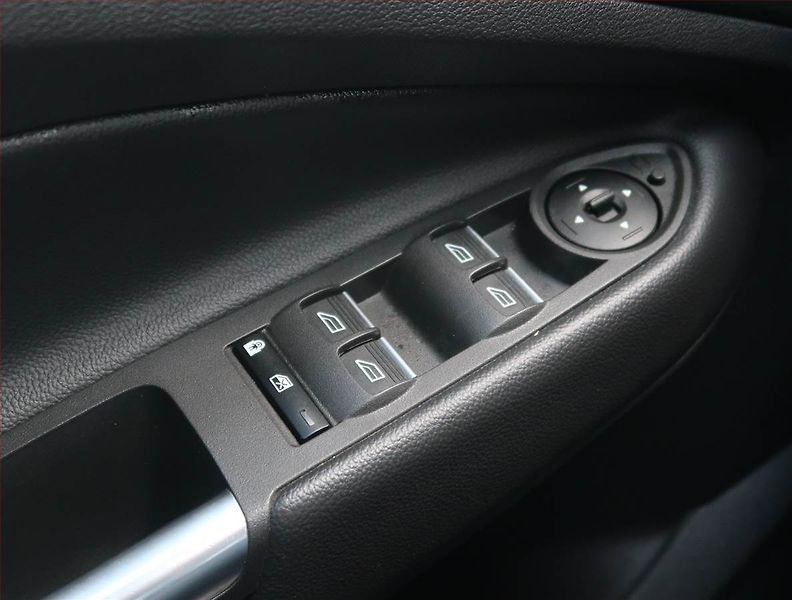 Ford Kuga (2019) 2.0 TDCi - fotka 18 z 26