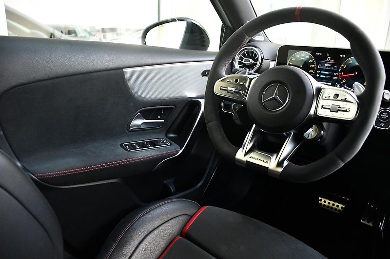 Mercedes-Benz Třídy A 45S AMG 4MATIC+PPF - fotka 22 z 59