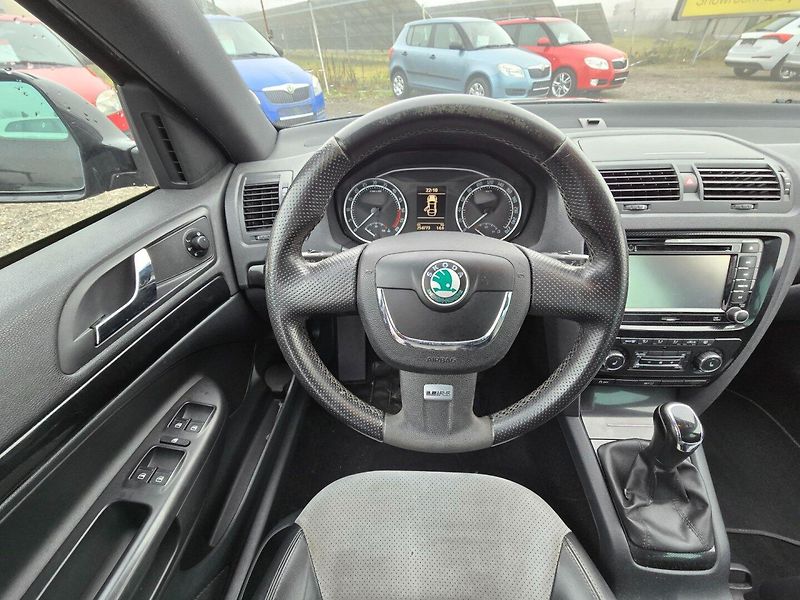 Škoda Octavia (2012) 2.0 TDi 125KW RS - fotka 14 z 22